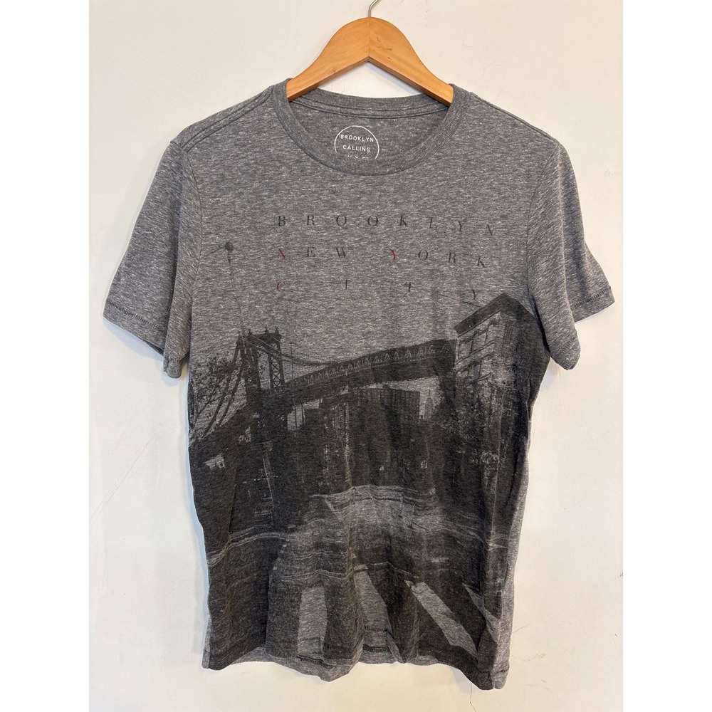 Brooklyn Calling NYC Graphic T-Shirt Mens Medium Gray Brooklyn Bridge City Tee
